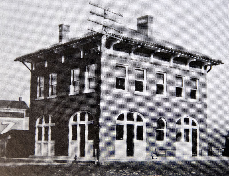 old photo Bryson City Bank